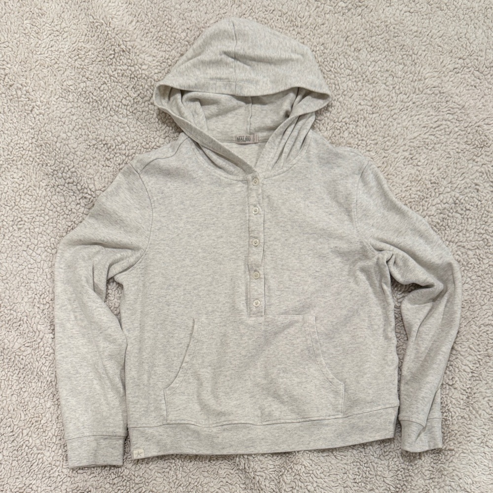 Women’s Barefoot Dreams Light Gray Pullover Hoodie